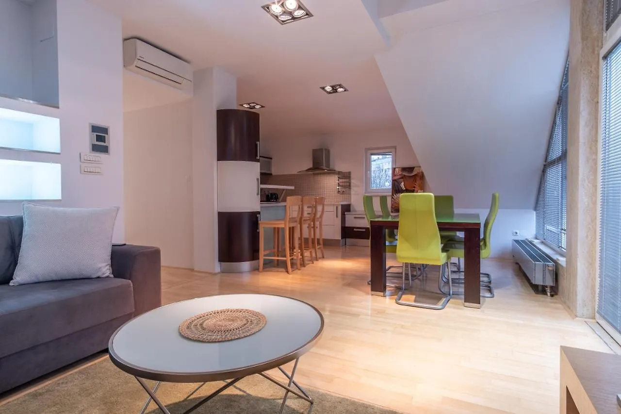 Apartments Park Siska Lublana